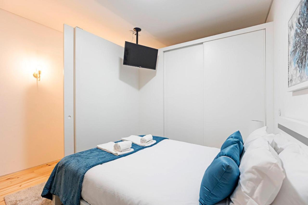 Loios 1Br Flat Downtown By Lovelystay Porto Exterior photo